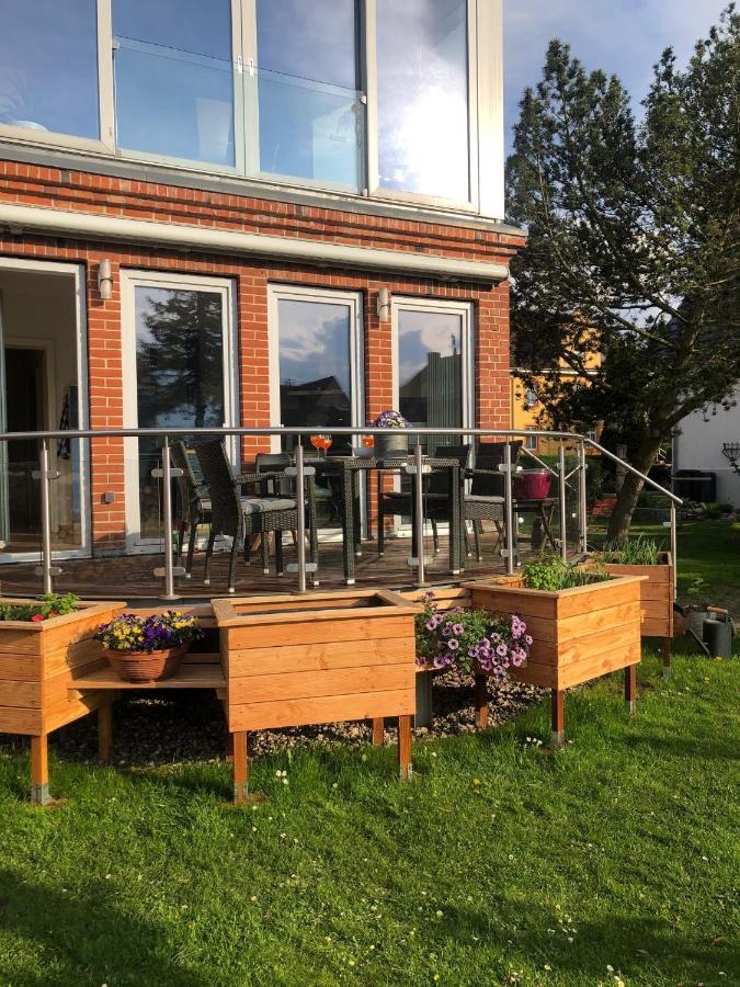 Stadtvilla Bruegemann Mit Terrasse & Parkplatz - Abc136 By AbcВисмар Экстерьер фото
